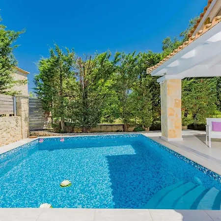 Lefki Sofita * Makris Gialos (Zakynthos)
